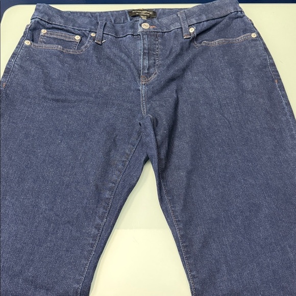 Banana Republic Low Rise Bootcut Jeans - Picture 3 of 6